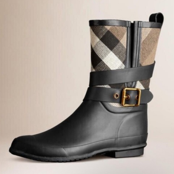 Classic Burberry Holloway Rain Boots